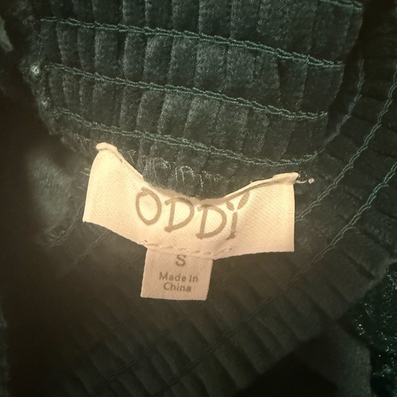 ODDY Green Pleated Sequin Blouse with Mandarin Collar - Picture 8 of 9